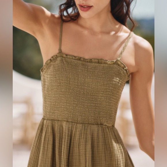 NWT! Anthropologie The Marisol Smocked Mini Dress SOFTENED SAGE Green Large - Picture 4 of 10
